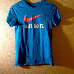 Womens nike shirt